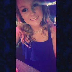 Meet your Posher, Alexis